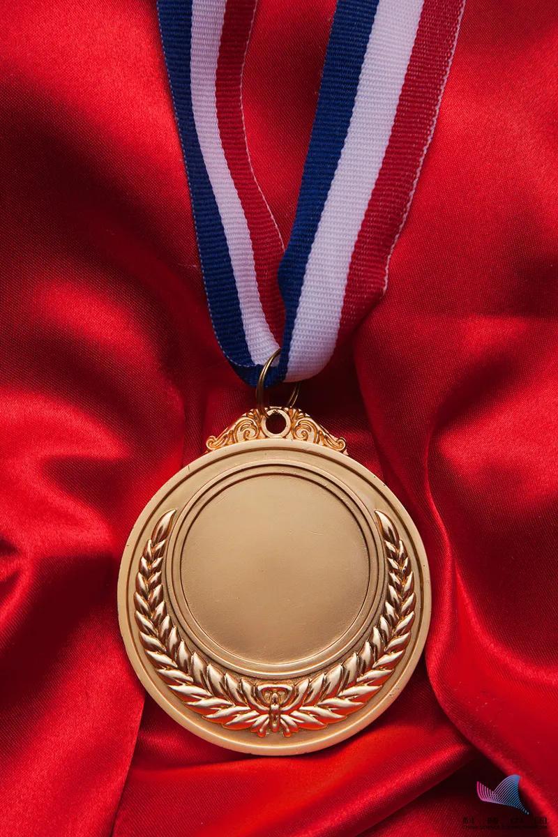 5b3c2f32c85f489485d3e6f6a6ce9b2f.jpg